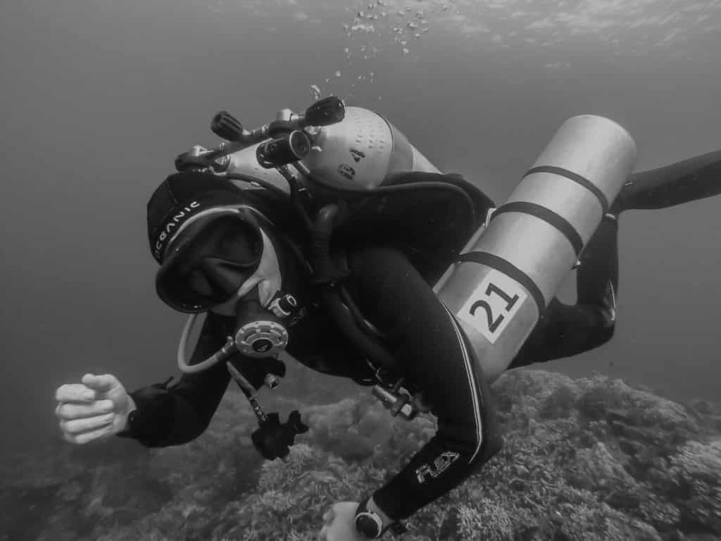 Diver undertake a decompression stop during their technical diving course