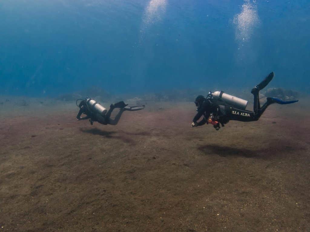 Deep speciality diving